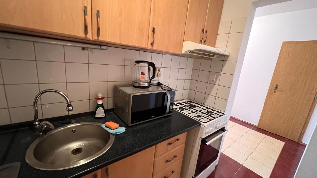 2 Room Apartment, Near Oc Galeria, Petrzalka Братислава Экстерьер фото