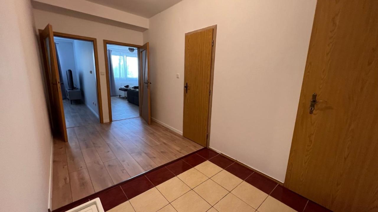 2 Room Apartment, Near Oc Galeria, Petrzalka Братислава Экстерьер фото