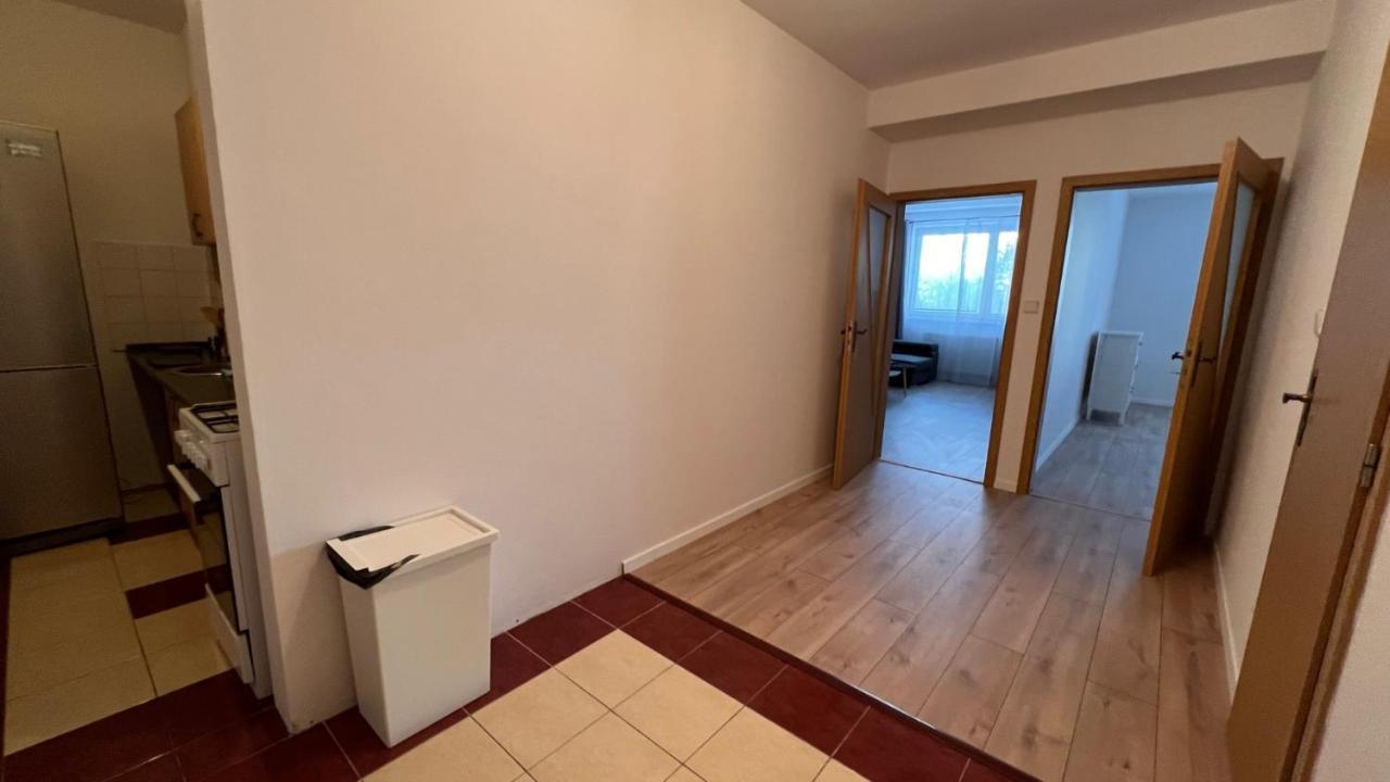 2 Room Apartment, Near Oc Galeria, Petrzalka Братислава Экстерьер фото