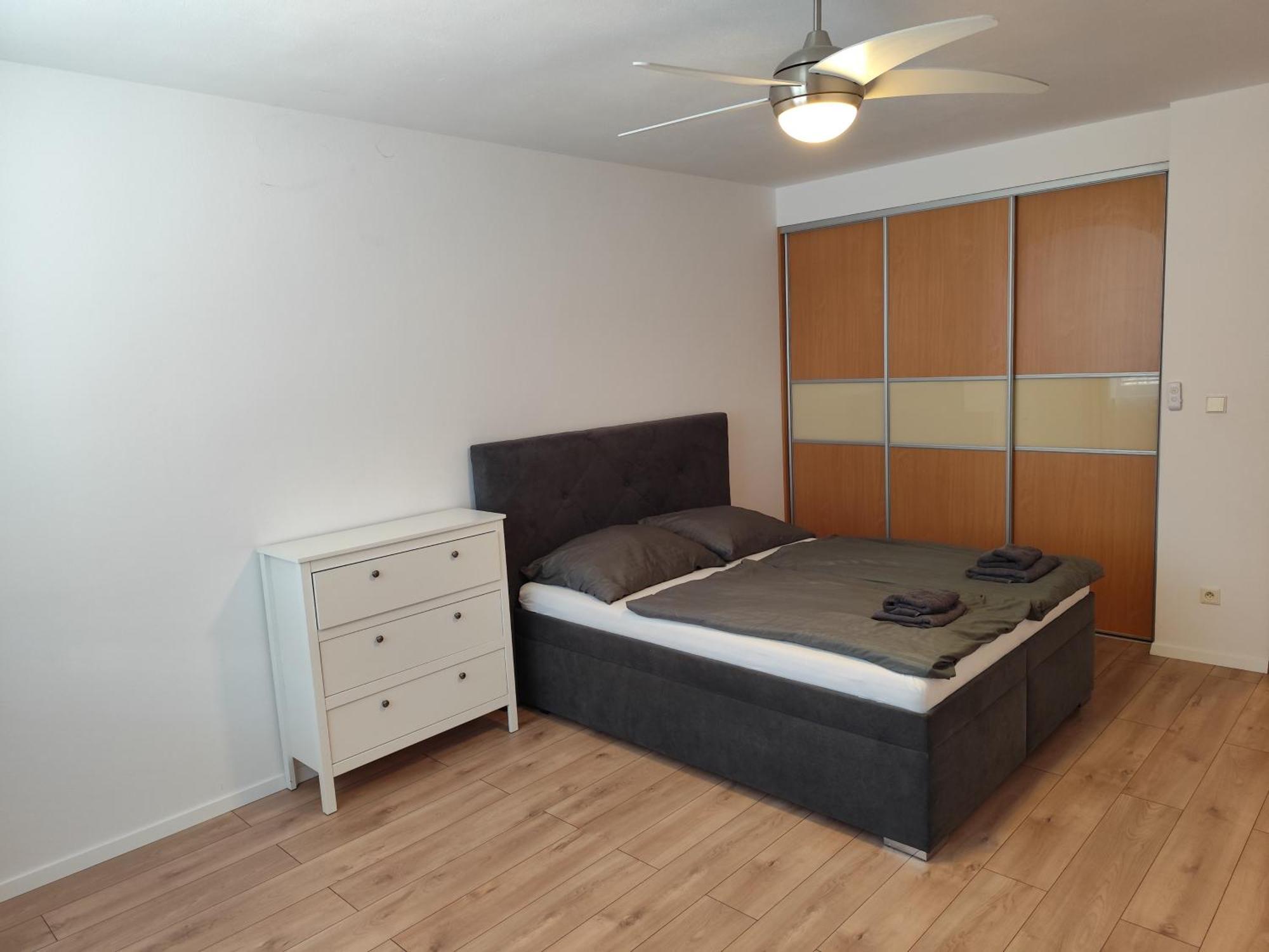 2 Room Apartment, Near Oc Galeria, Petrzalka Братислава Экстерьер фото