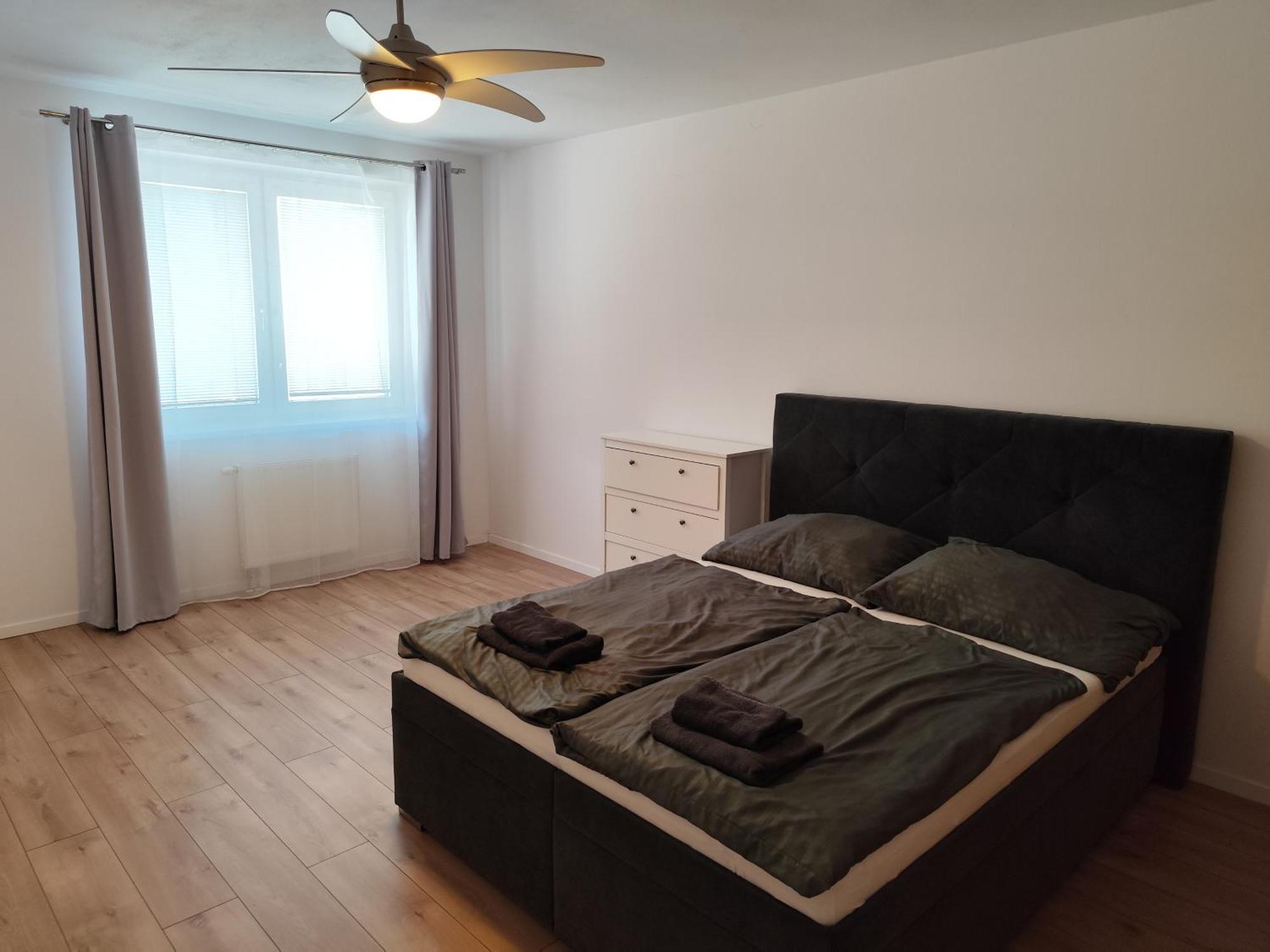 2 Room Apartment, Near Oc Galeria, Petrzalka Братислава Экстерьер фото
